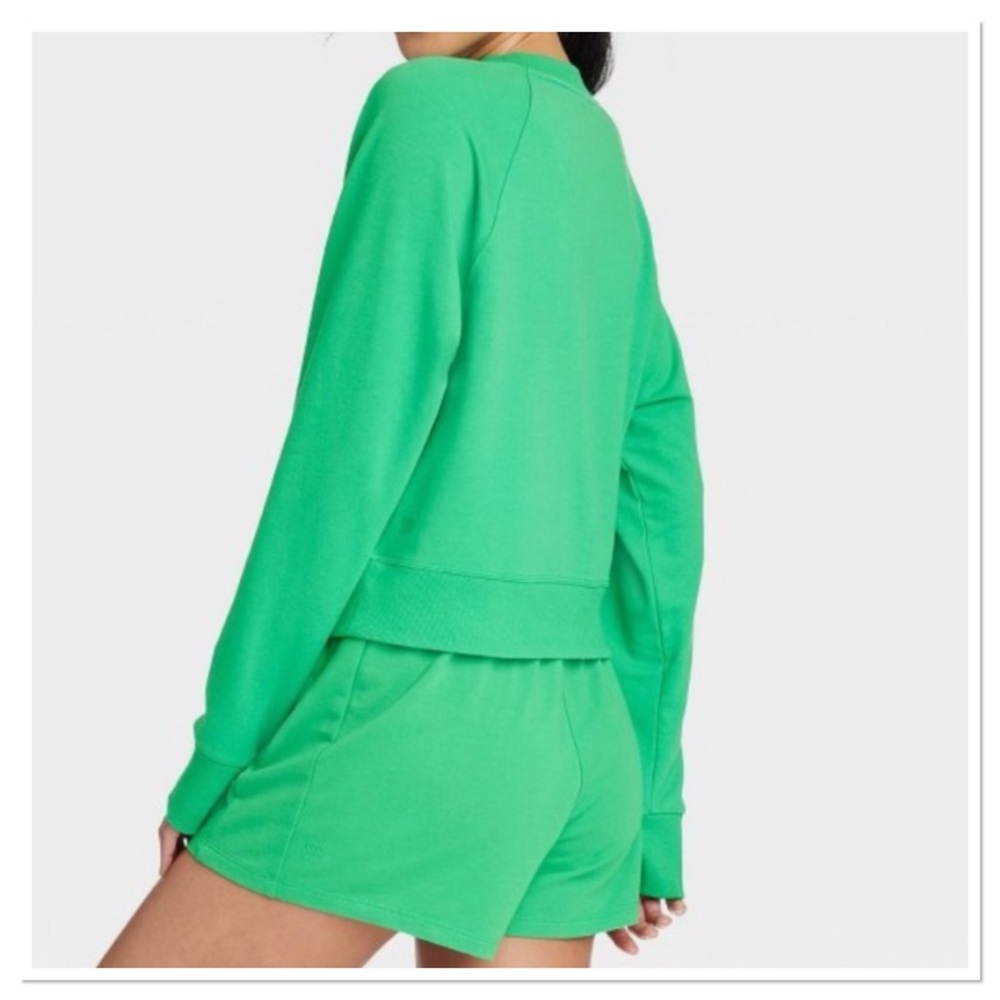 Women’s French Terry Crewneck Sweatshirt ale Sports Club All In Motion NWT - Picture 2 of 5